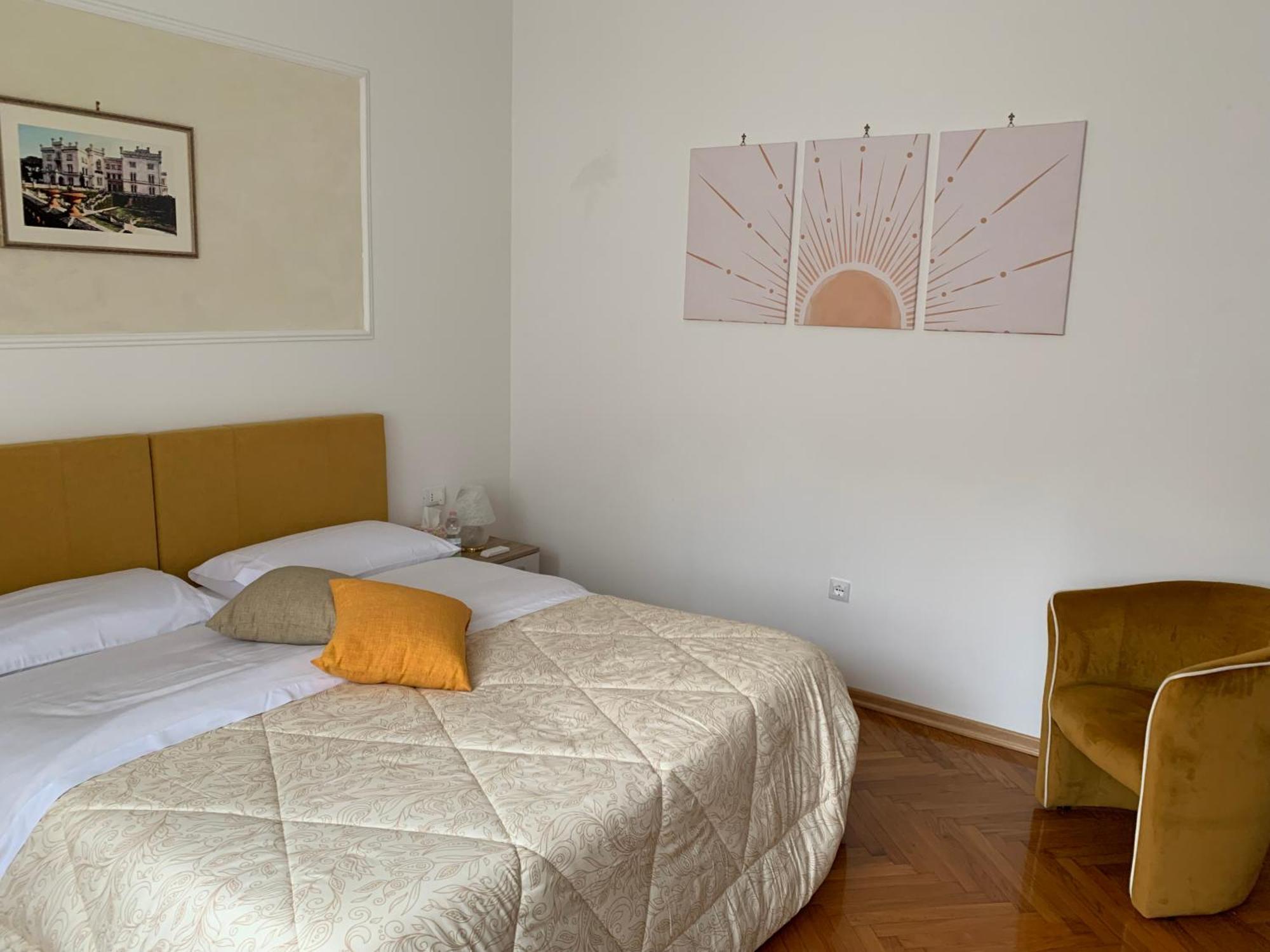 Solemare Rooms Trieste Esterno foto